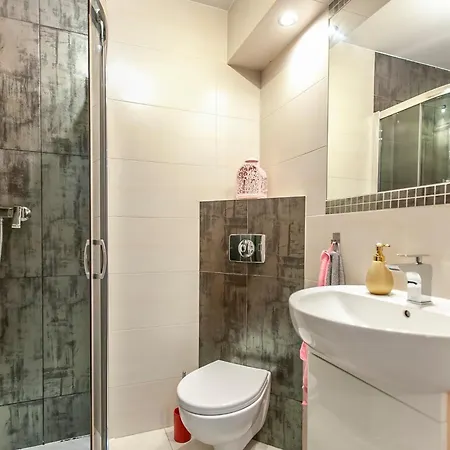 Mieszkanie 865 Z Balkonem & Parking Appartement *